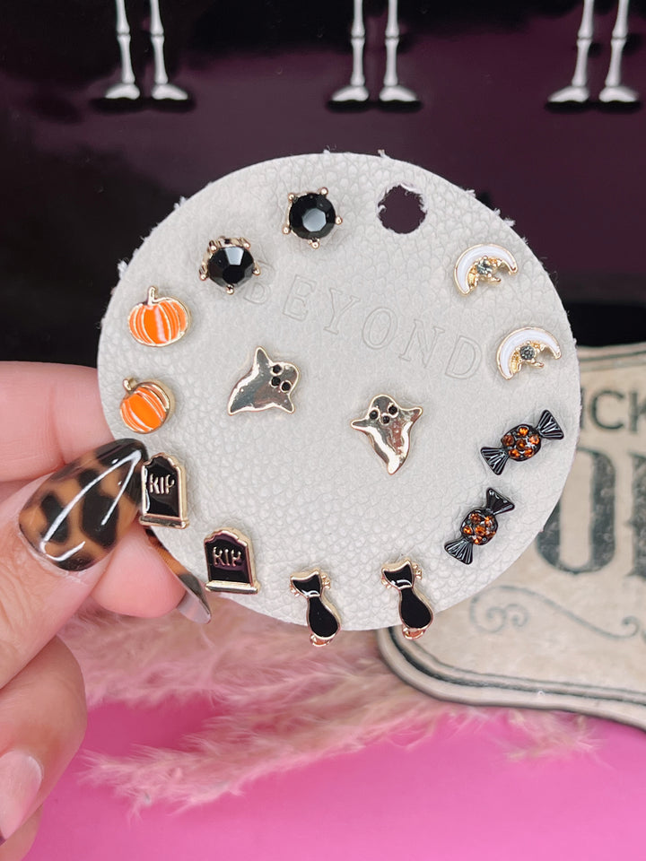 All Things Spooky Stud Set