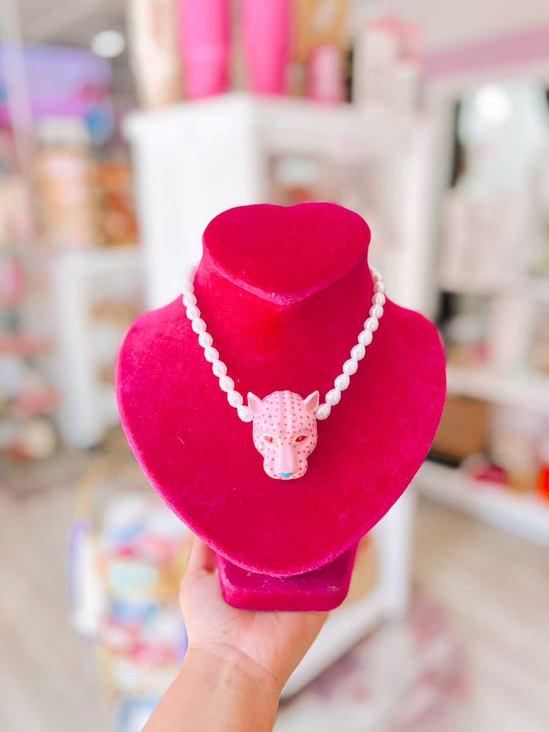 Leslie The Leopard Pearl Necklace