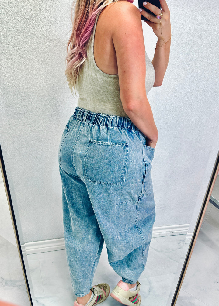 The Evvie Chambray Bottoms
