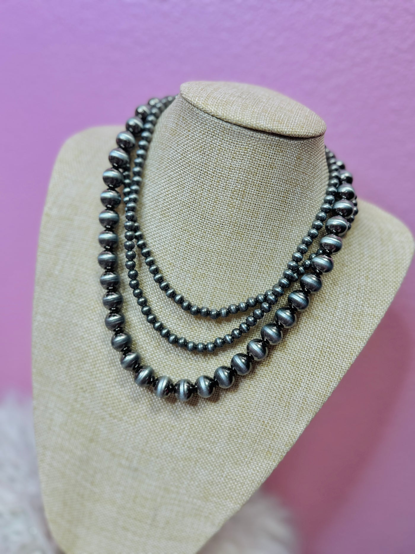 Western Layered Pearl Necklace