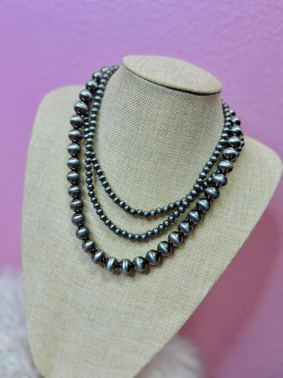Western Layered Pearl Necklace