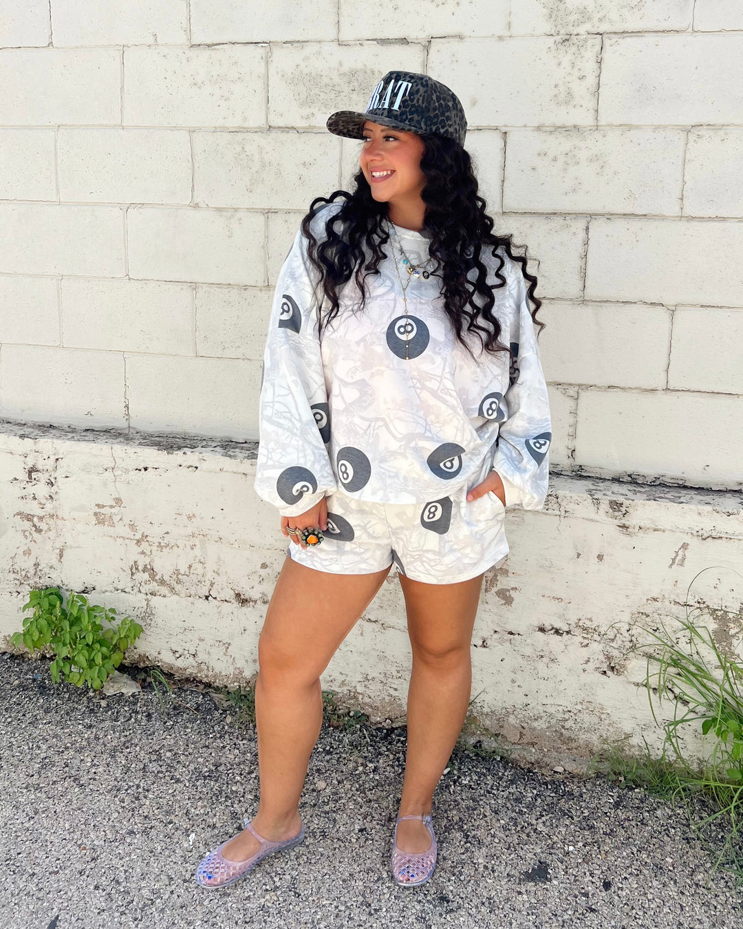 Luck & Layers 8-Ball Lounge Set
