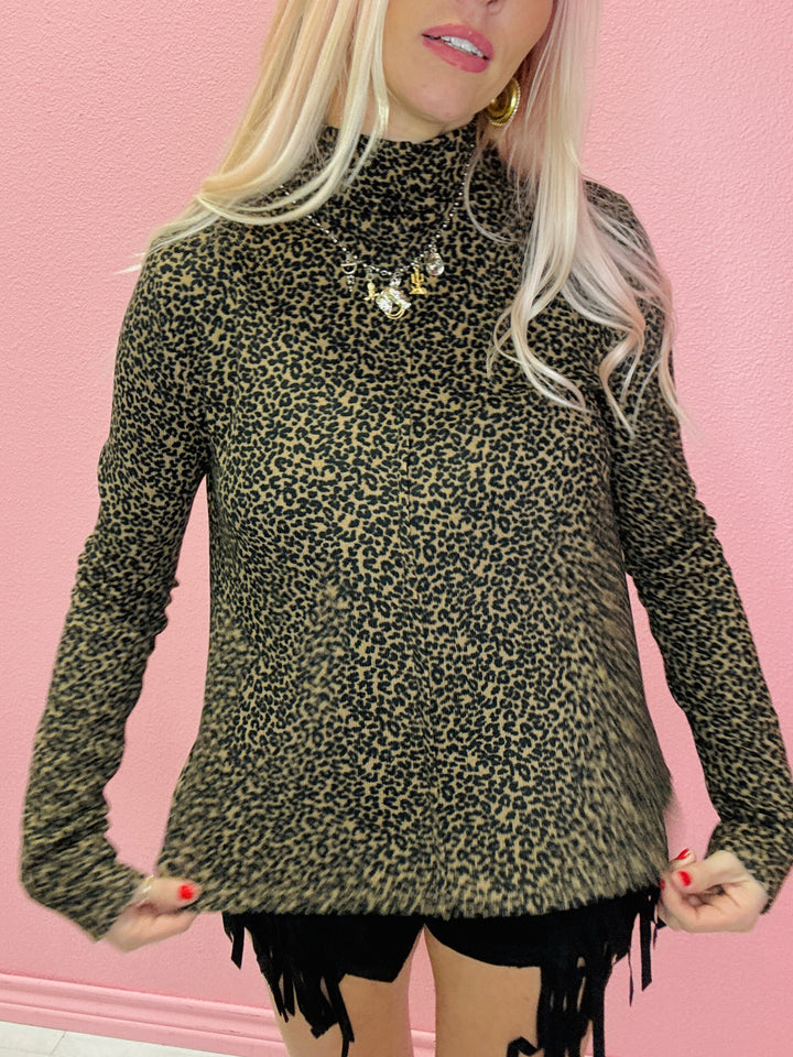 The Savannah Leopard Top