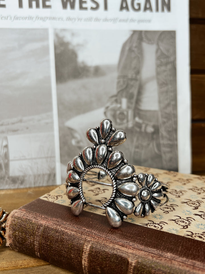 Linda Squash Statement Cuff