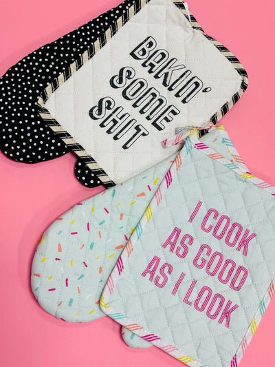 Bakin' Pot Holder & Oven Mitt