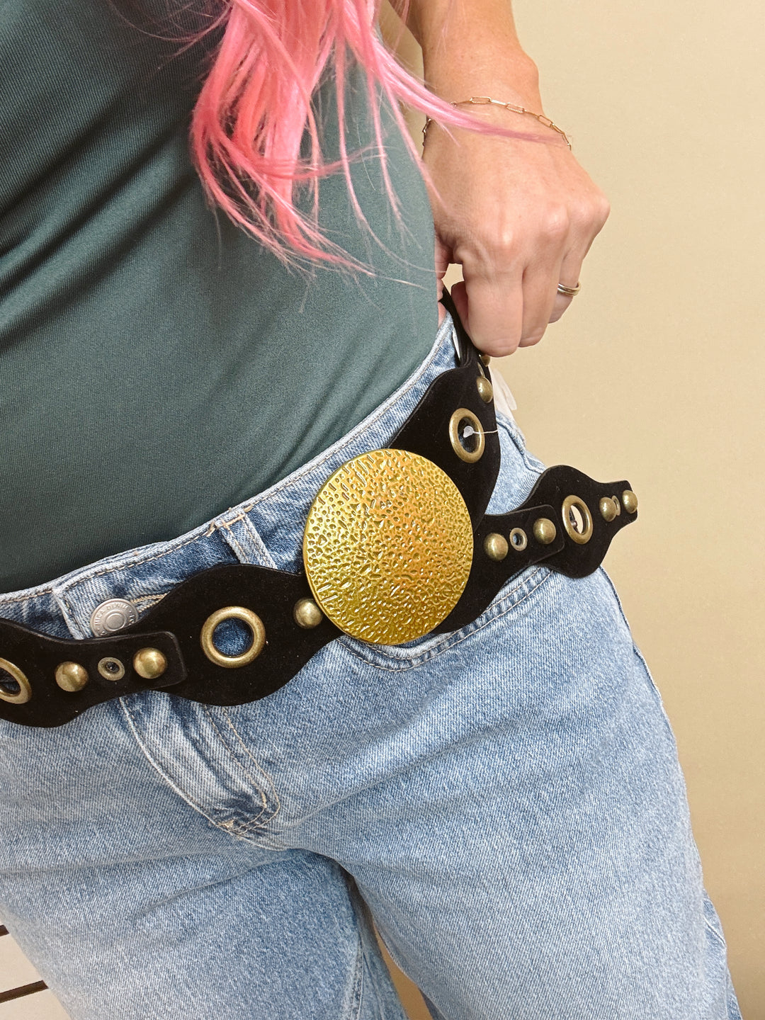 The Valencia Grommet Buckle Belt