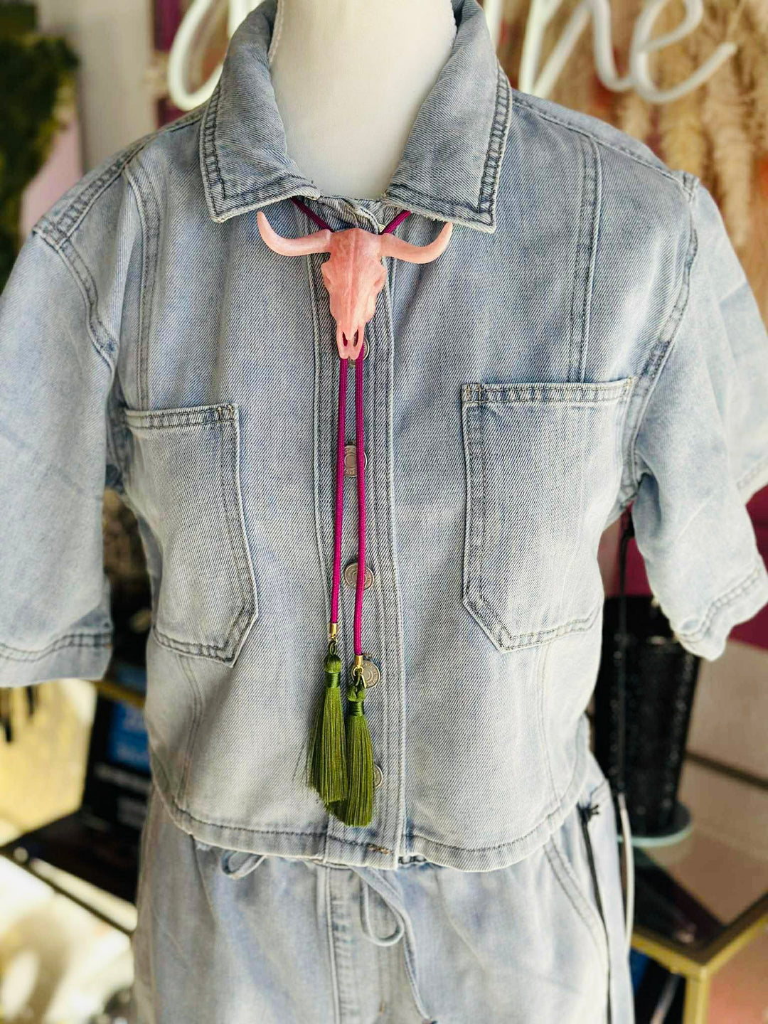 The Longhorn Tassel Bolo