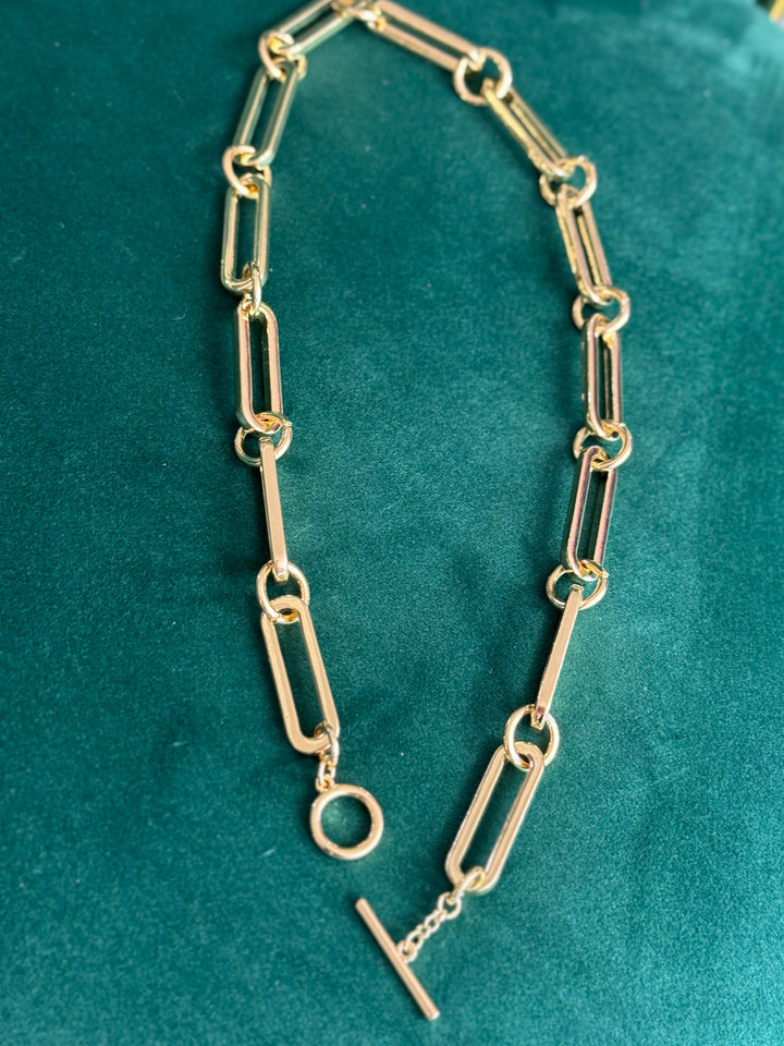 The Jasmin Paperclip Gold Necklace