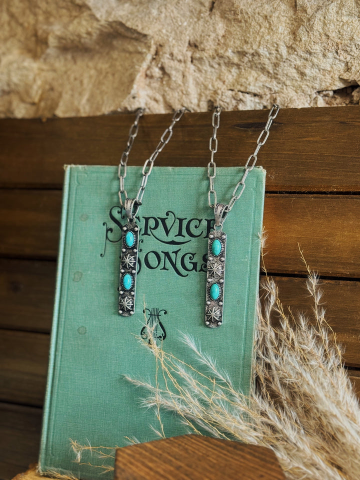 The Callie Starburst Pendant Necklace
