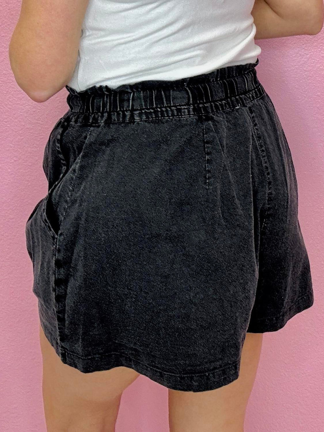 Barefoot Pleated Shorts