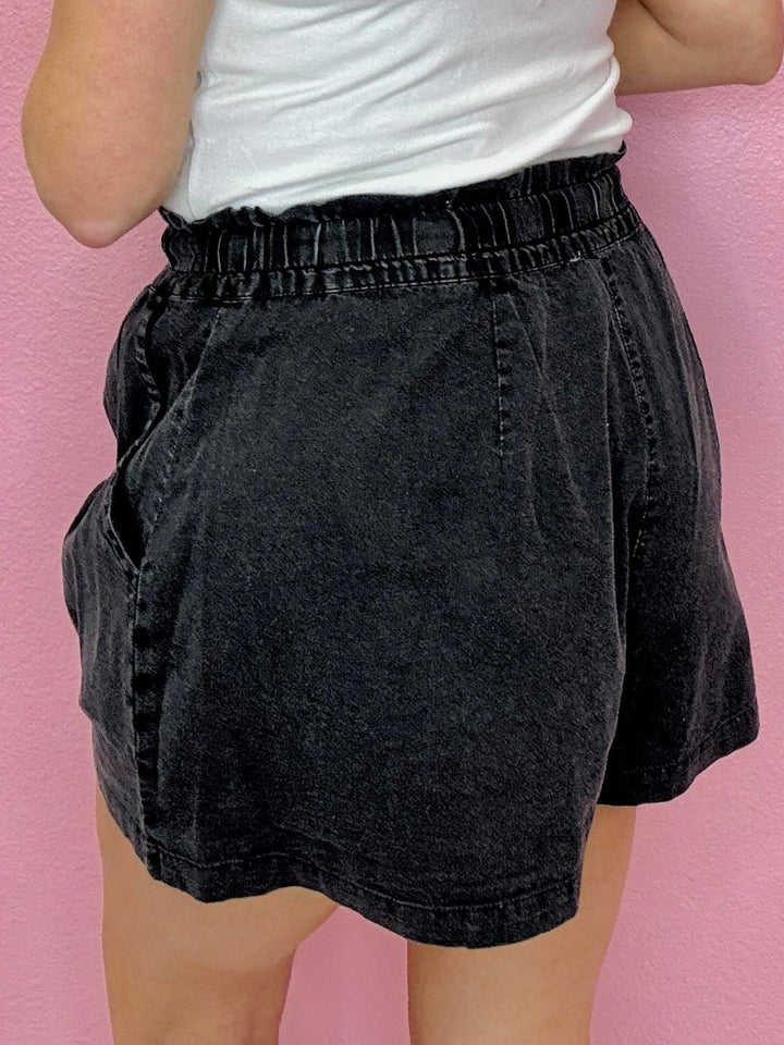 Barefoot Pleated Shorts