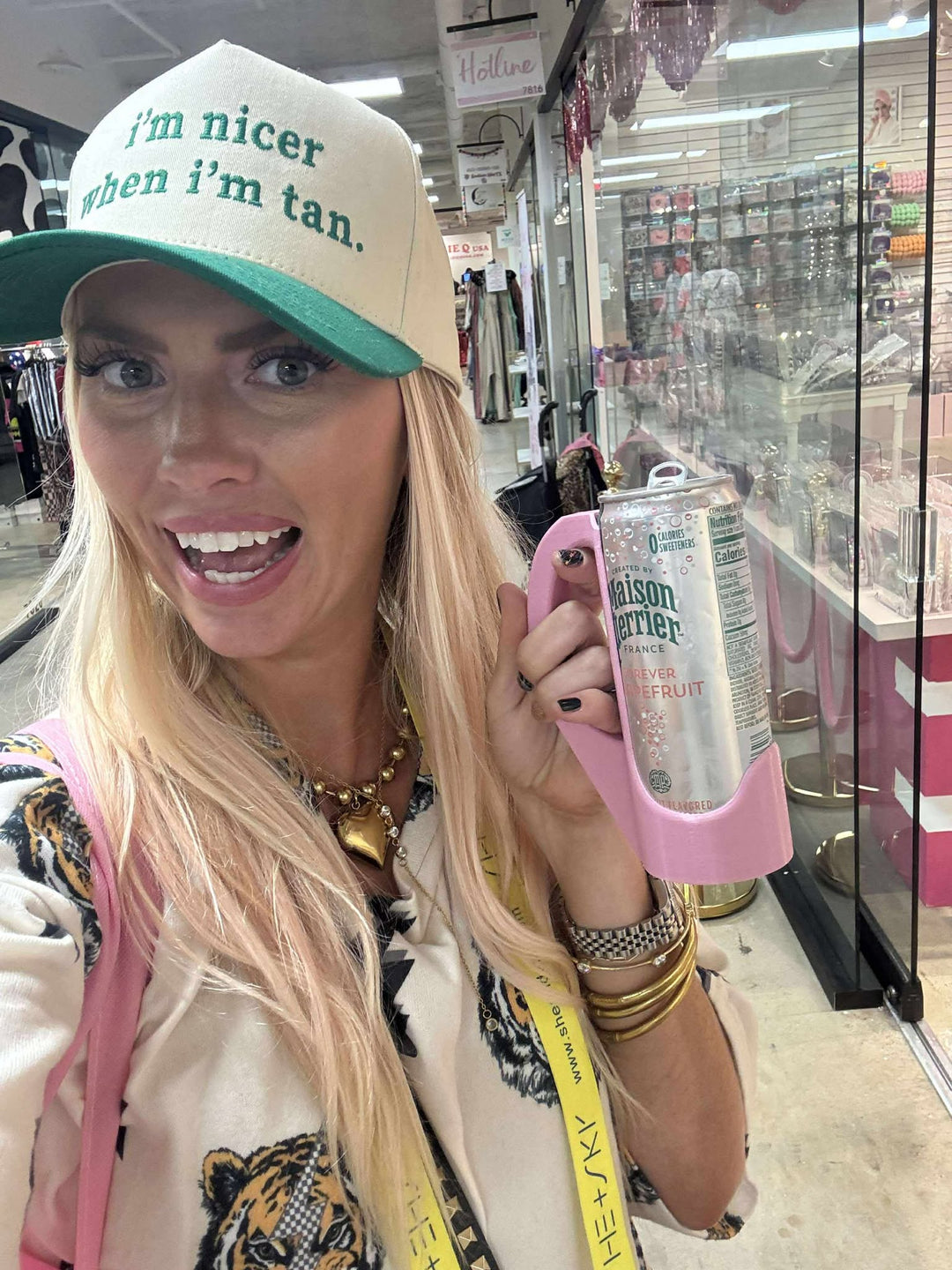 Sipzey Skinny Can Handle