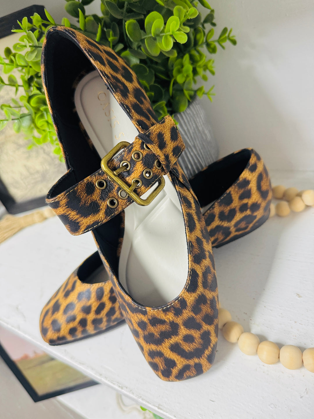 The Soho Leopard Flat