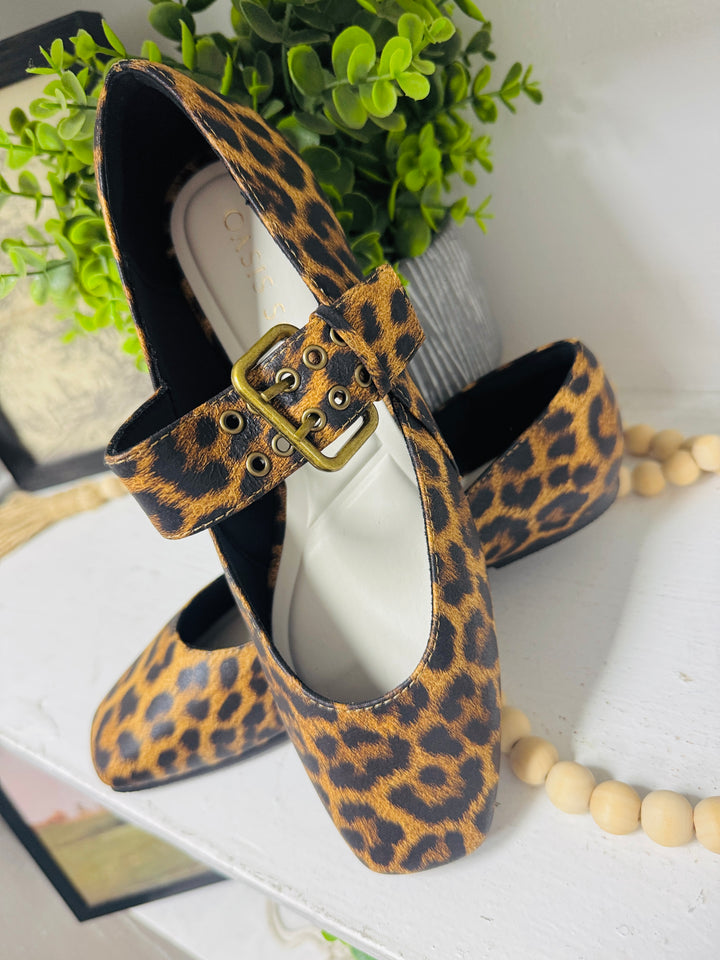 The Soho Leopard Flat