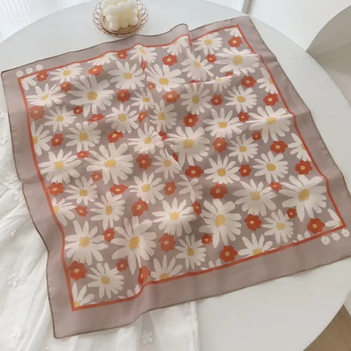 Daisy Daydream Scarf