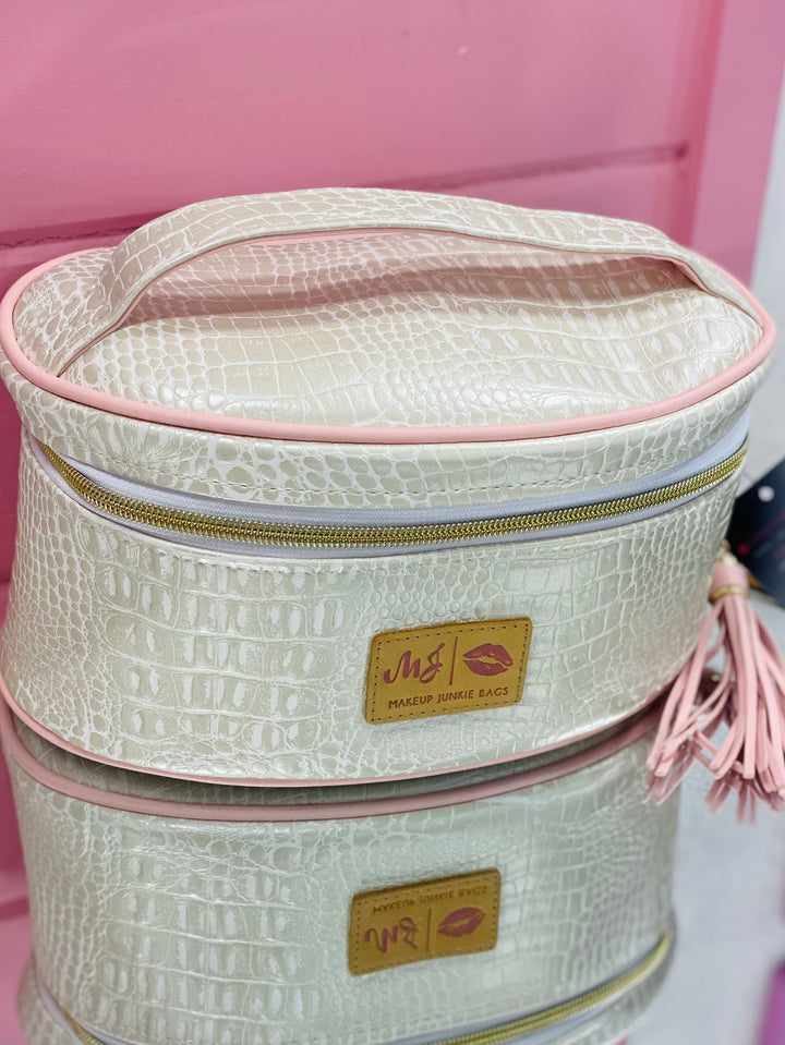 Makeup Junkie First Class Traveler