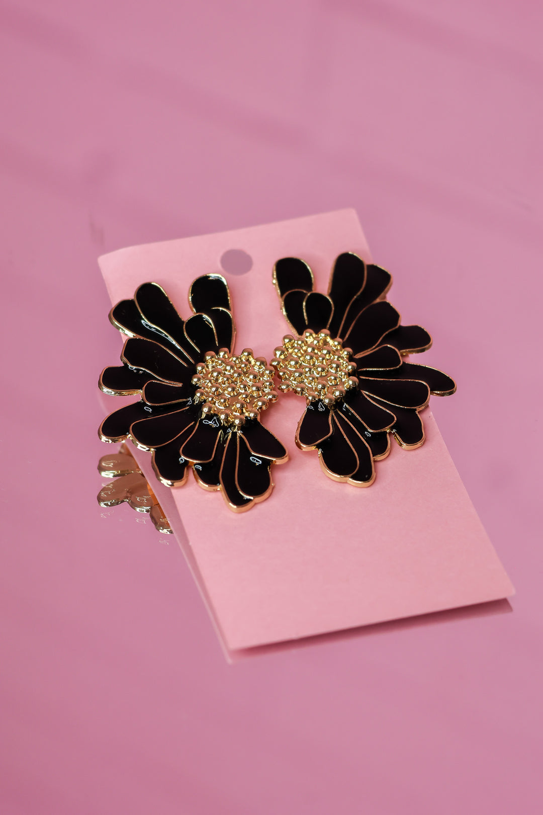 Skippin' Daisy Earrings