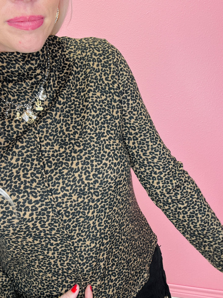 The Savannah Leopard Top