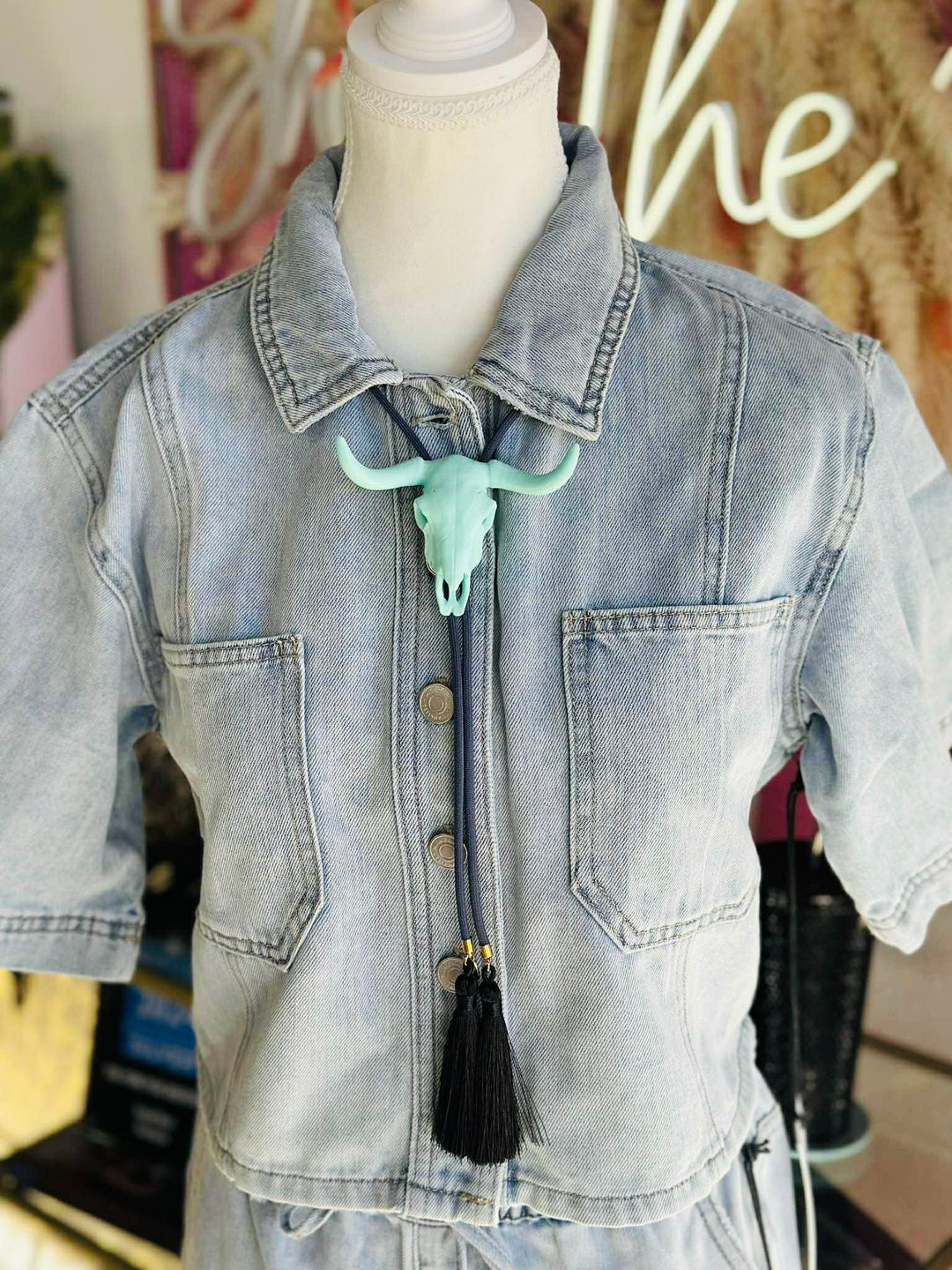 The Longhorn Tassel Bolo