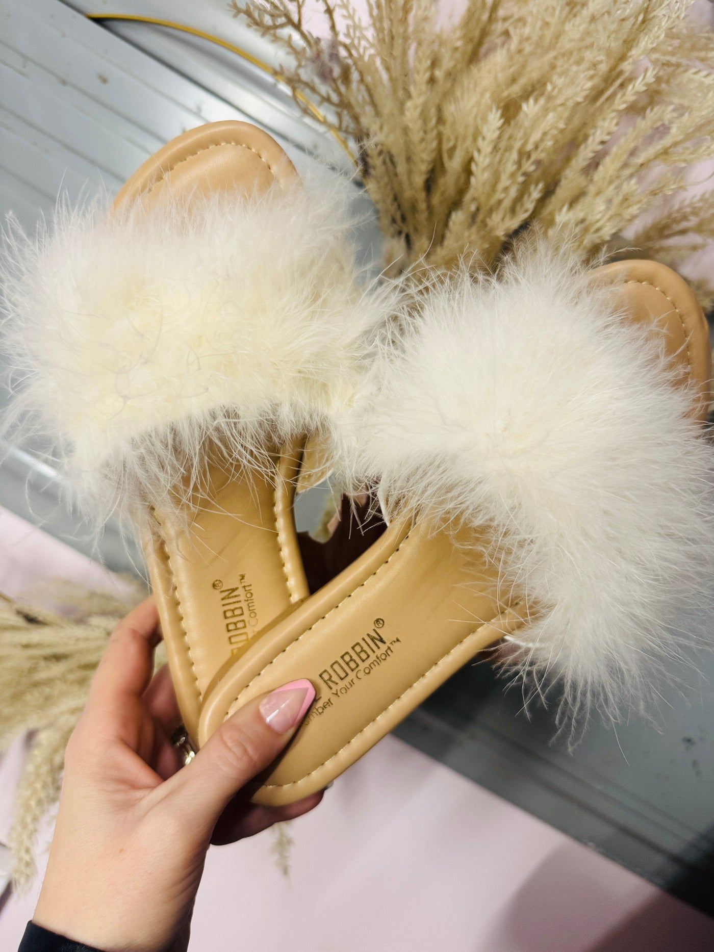 Oh Yes She Did Sandals- White