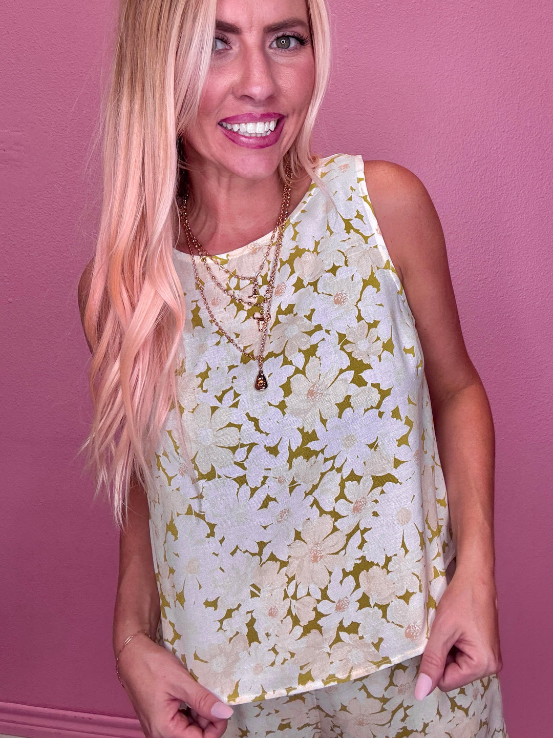 Daisy If You Do Floral Linen Shorts