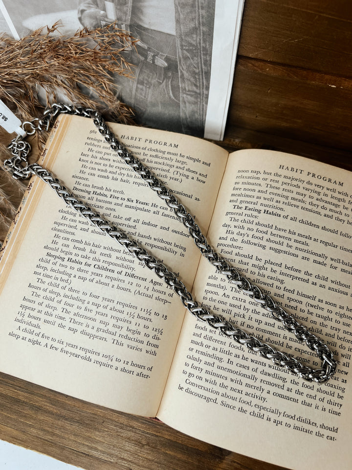 Rodeo Staple Chain Necklace