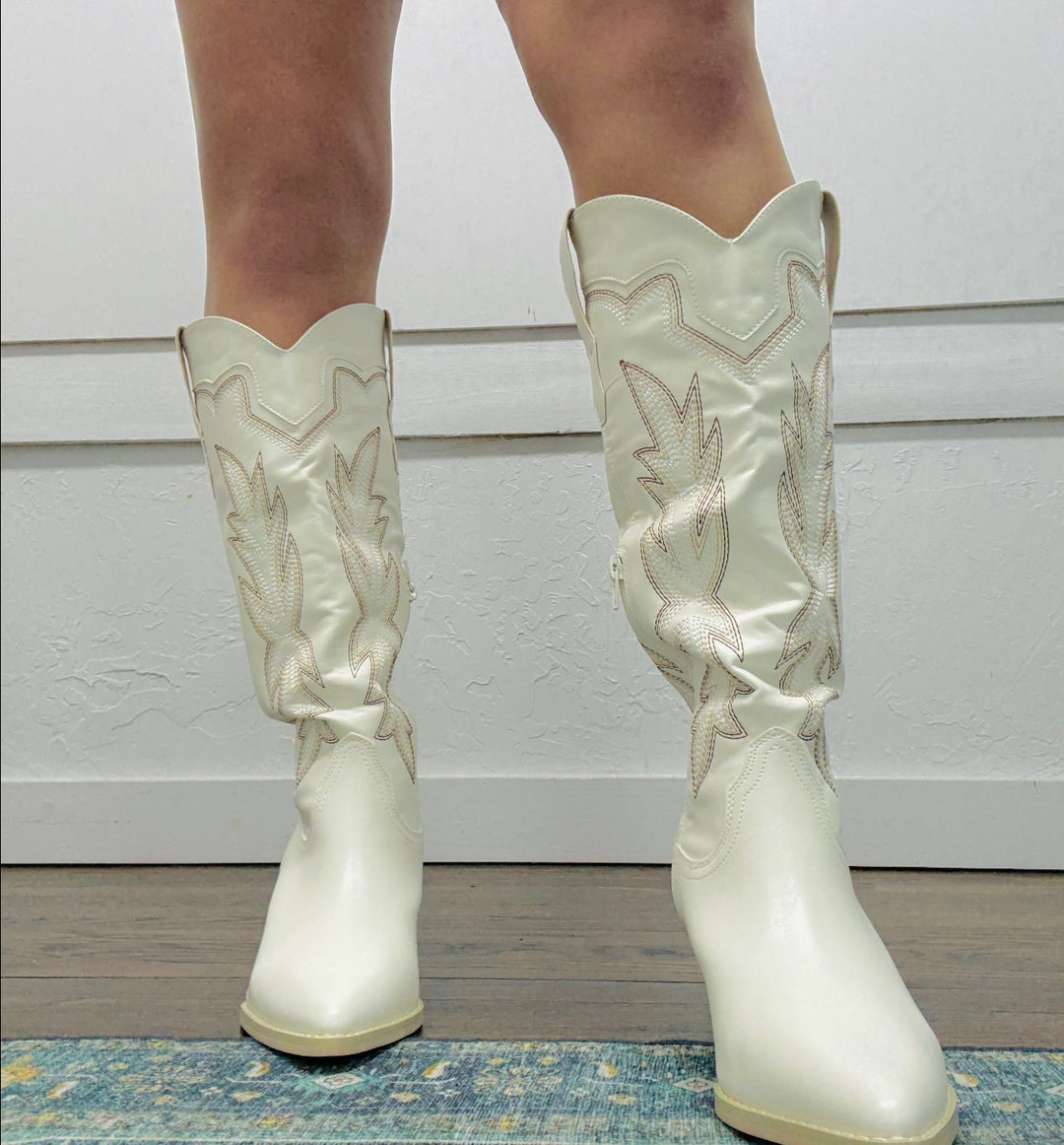 The Ainsley White Cowboy Boot