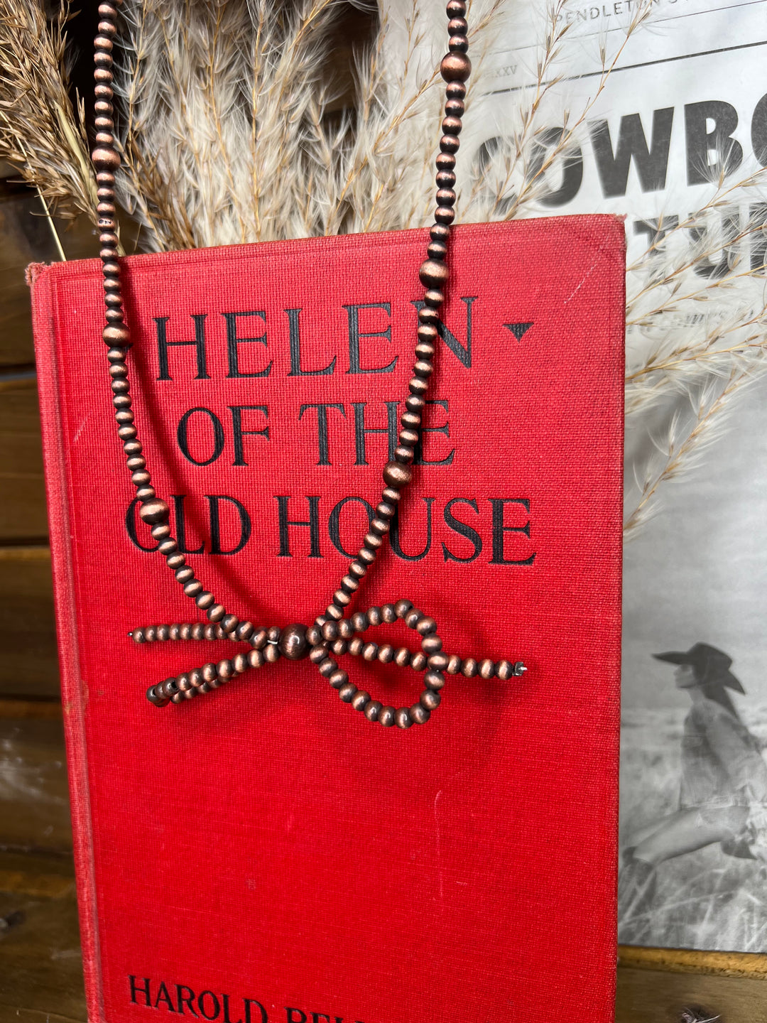Bella Navajo Bow Necklace