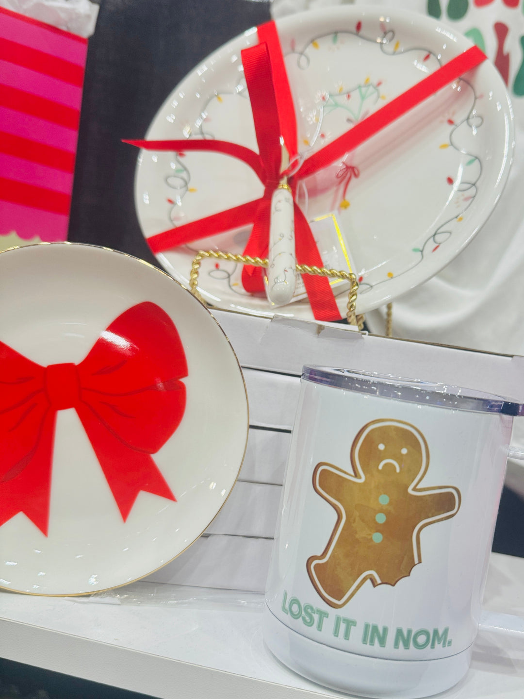 Red Bow Appetizer Plate