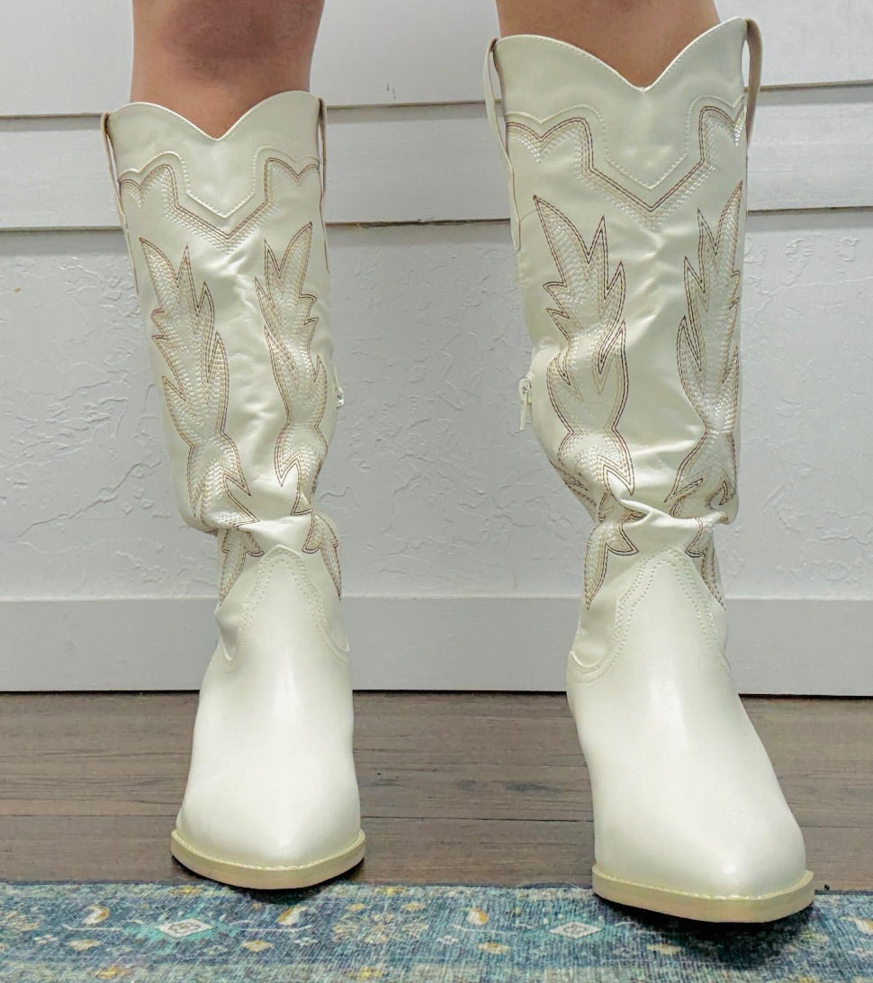 The Ainsley White Cowboy Boot