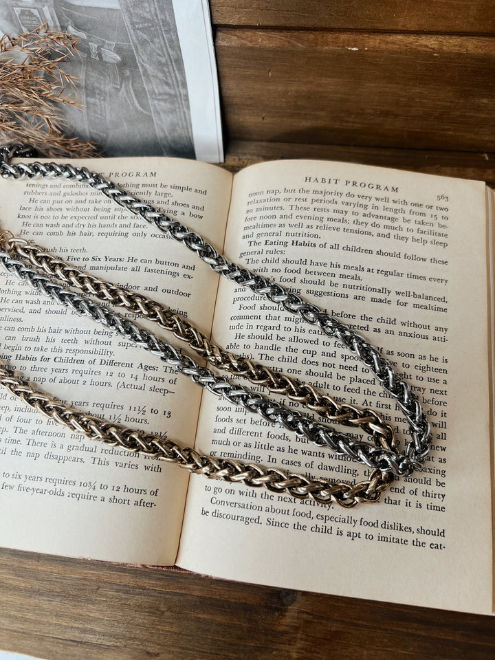 Rodeo Staple Chain Necklace