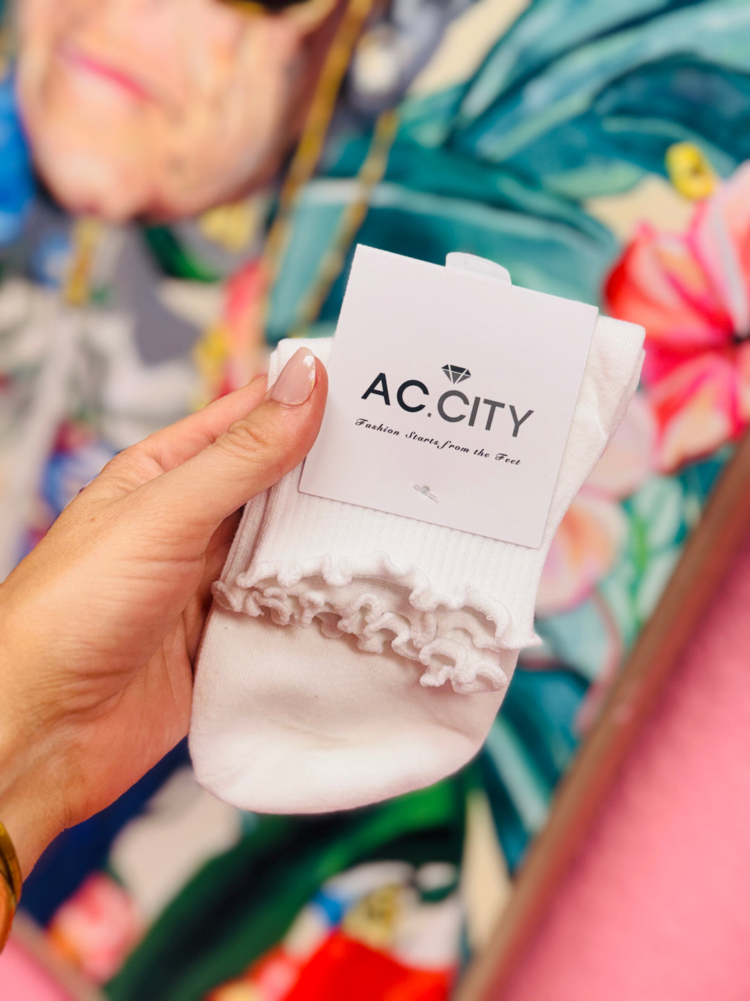 Ruffle & Delicate Socks