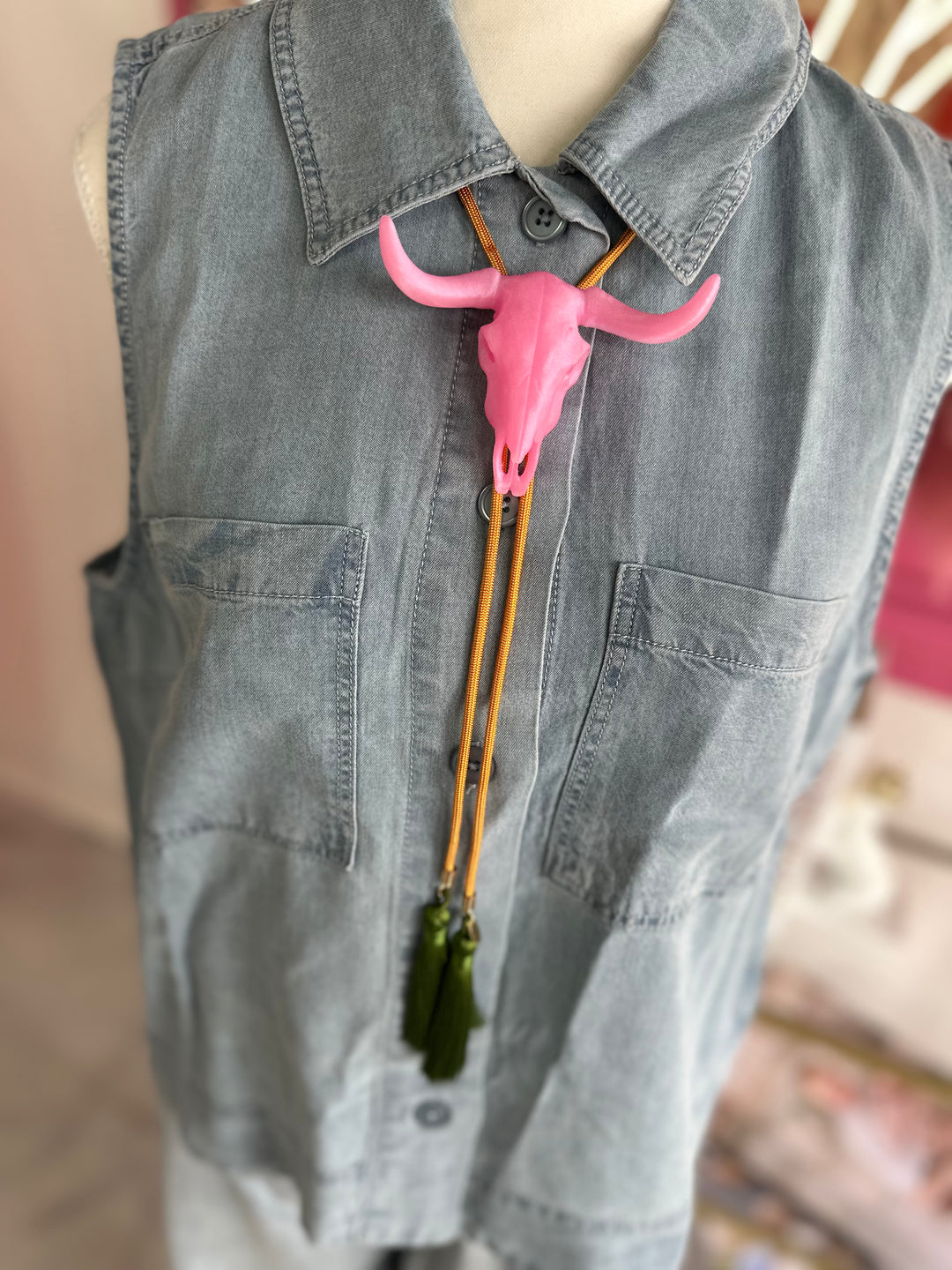 The Longhorn Tassel Bolo