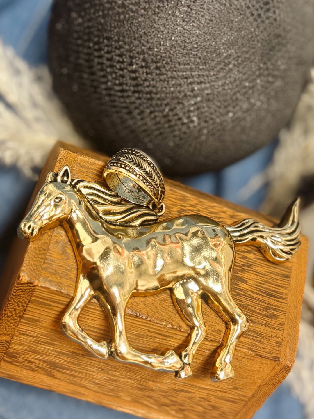 Running Wild Pendant