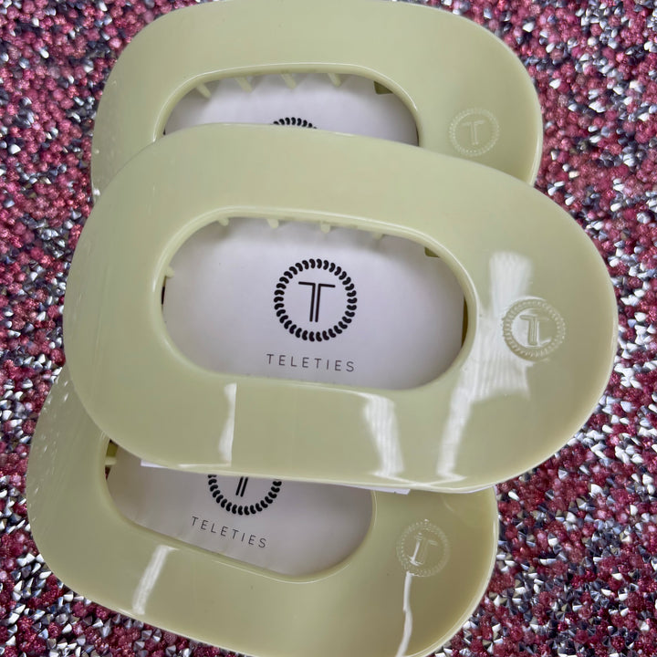 Aloe, There! Flat Round Hair Clip