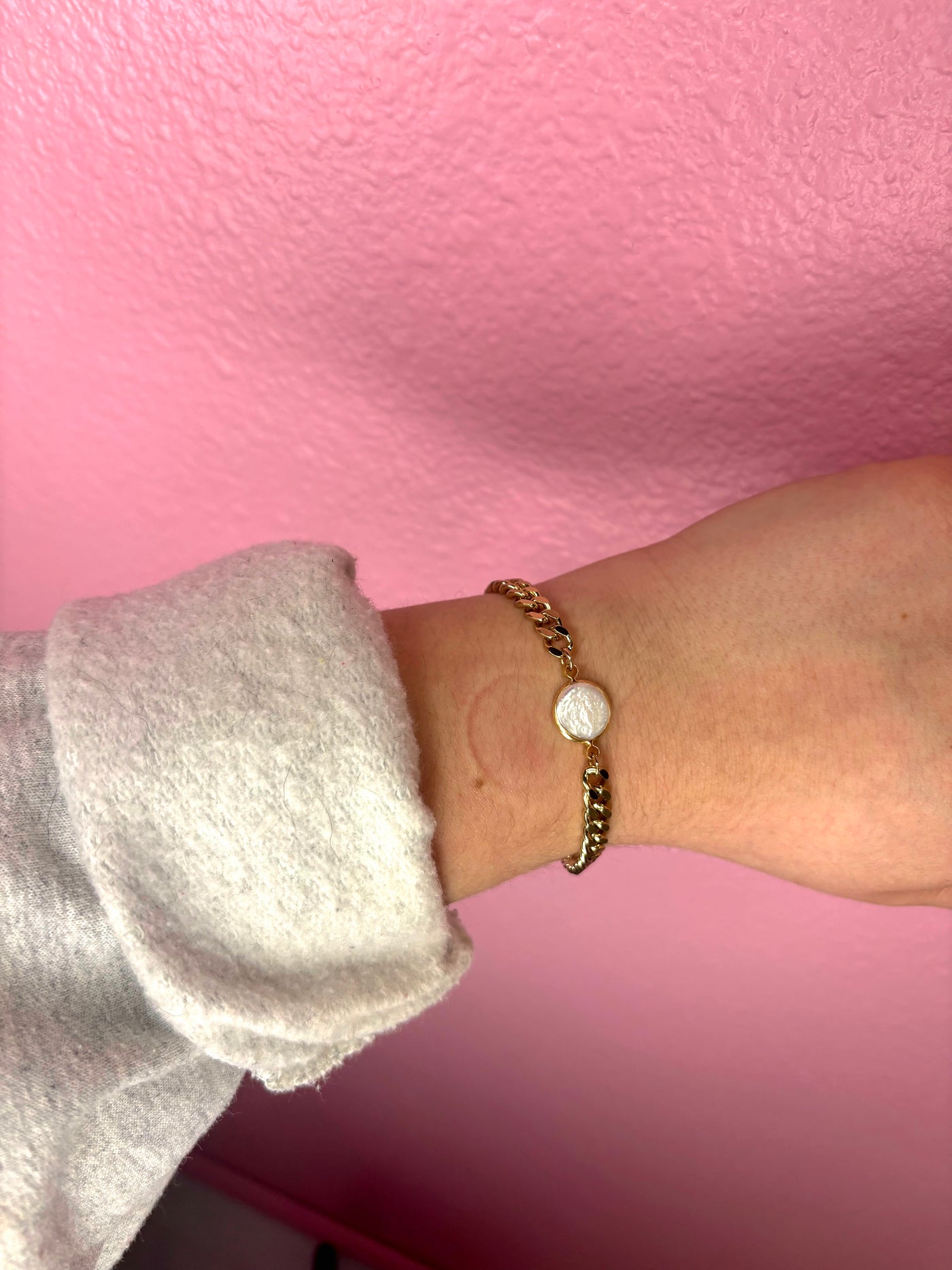 The Sammie Cloud Pearl Bracelet