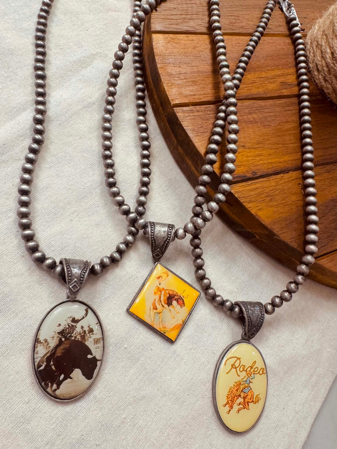 The Western Pendant Necklace