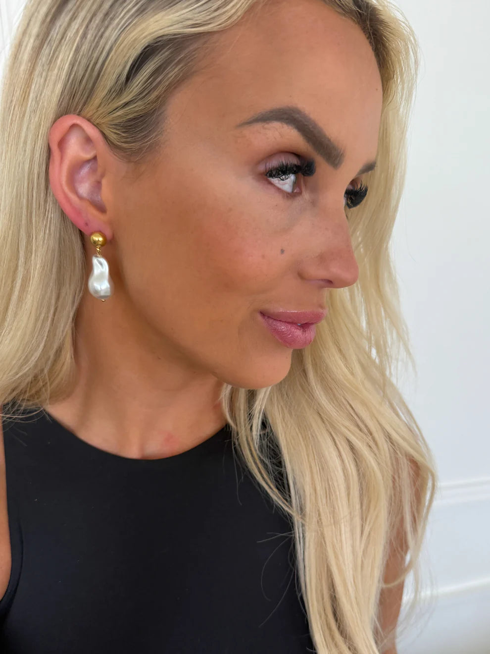 The Isla Pearl Drop Earrings