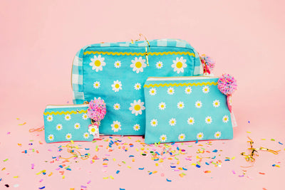 Darling Daisy Makeup Bag