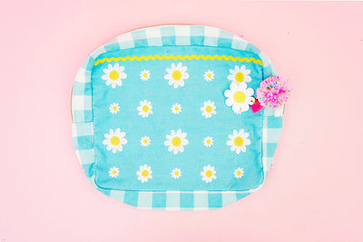 Darling Daisy Makeup Bag