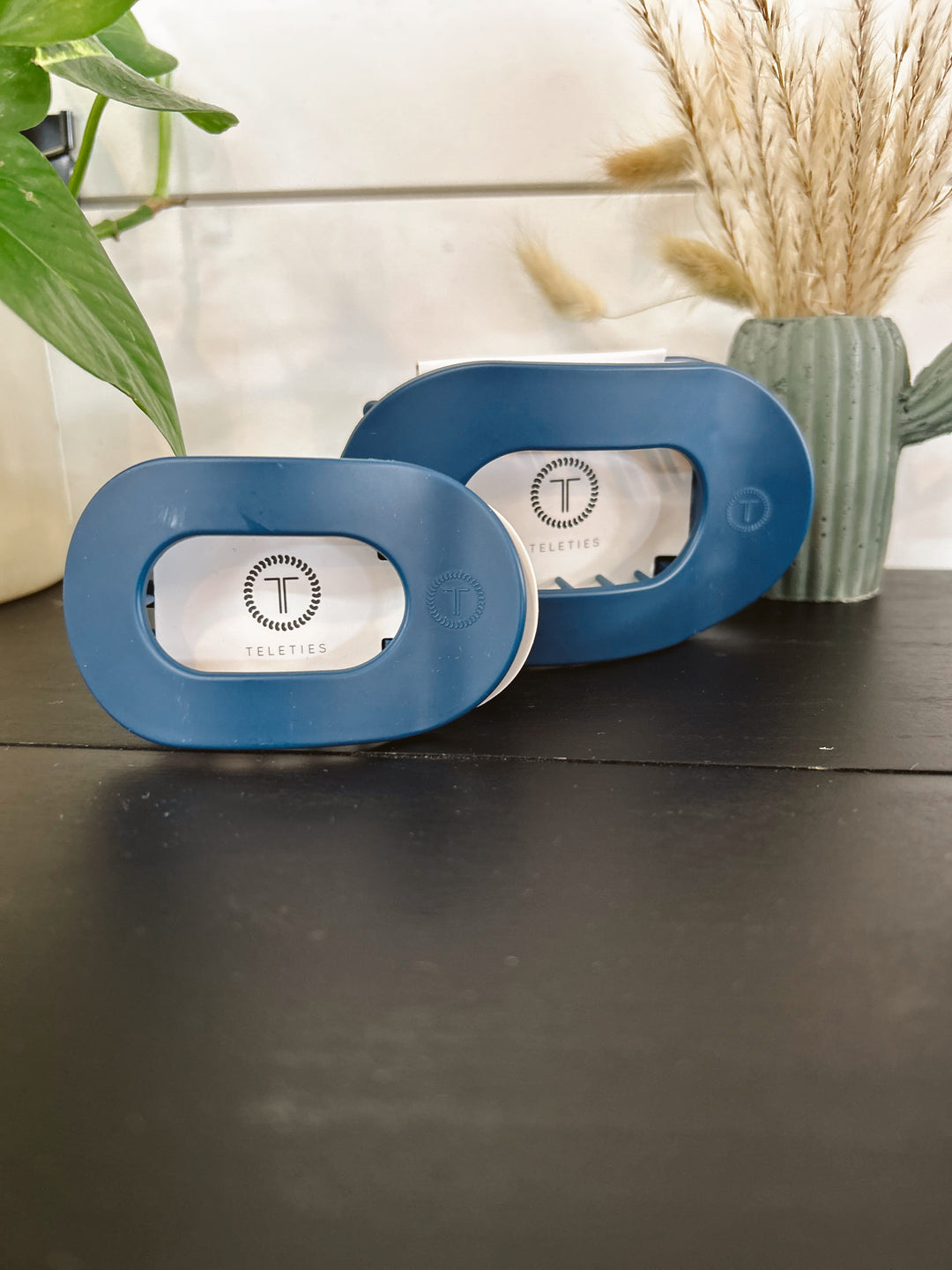 Midnight Rain Flat Round Hair Clip