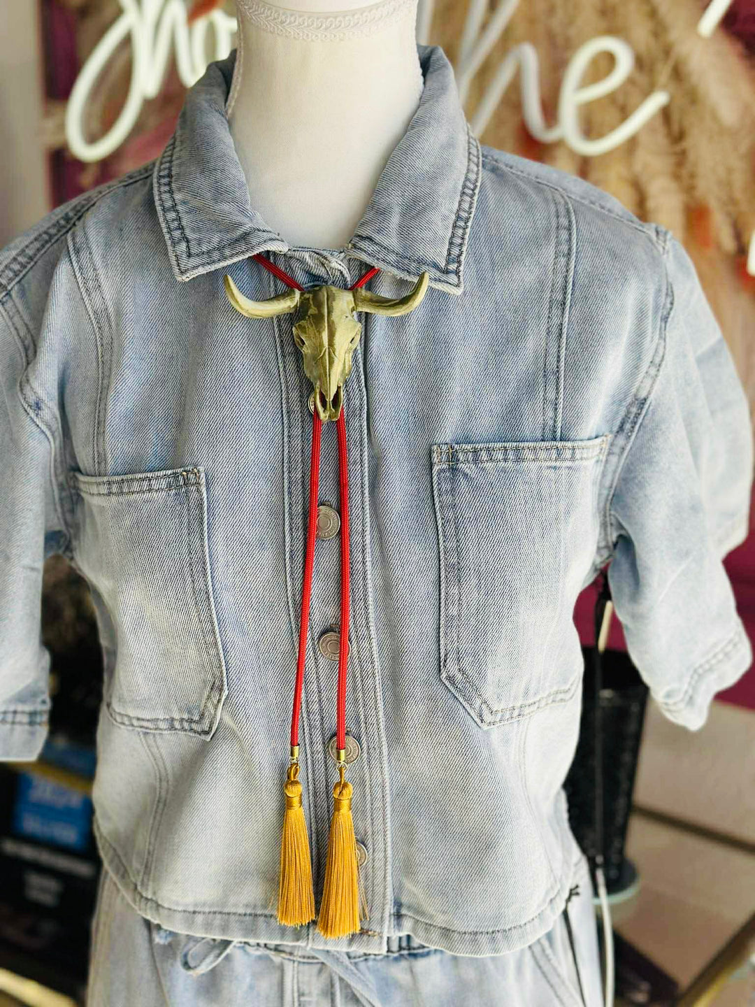 The Longhorn Tassel Bolo
