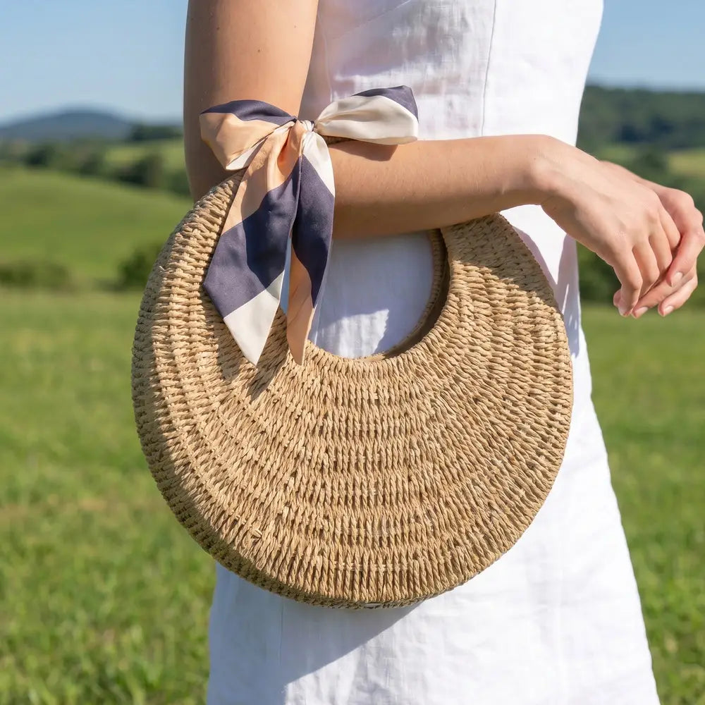 Round Sunny Days Woven Clutch