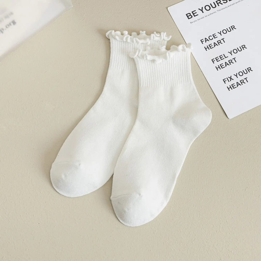 Ruffle & Delicate Socks