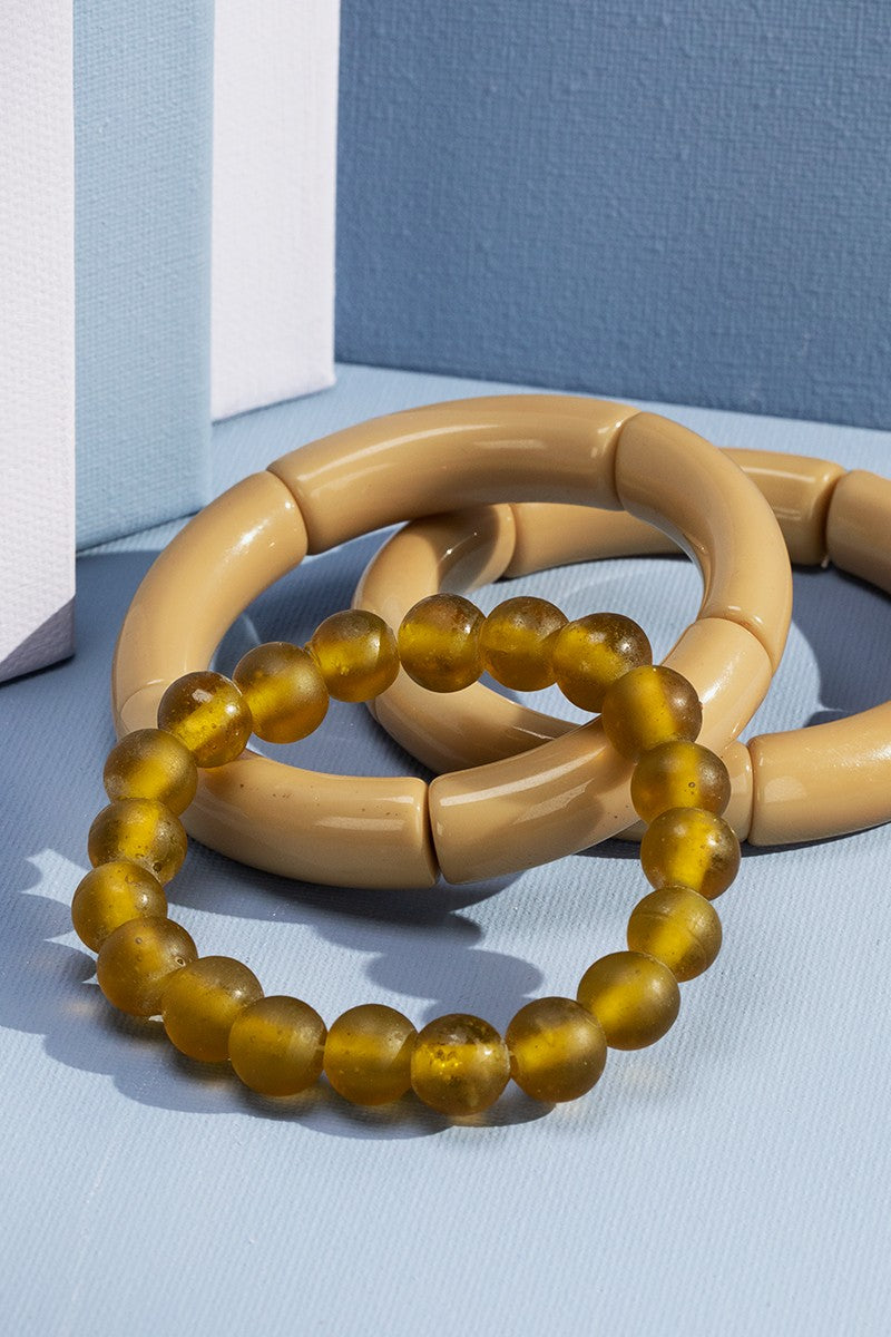 Casual Girl Arm Party