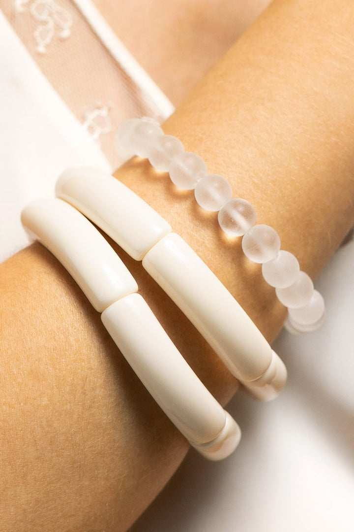 Casual Girl Arm Party