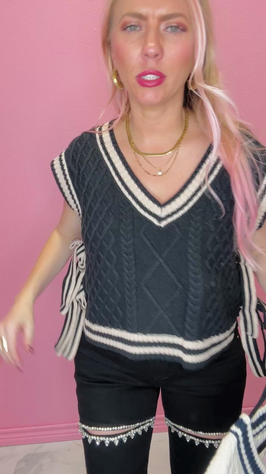 The Bow Down Cutie Knit Vest