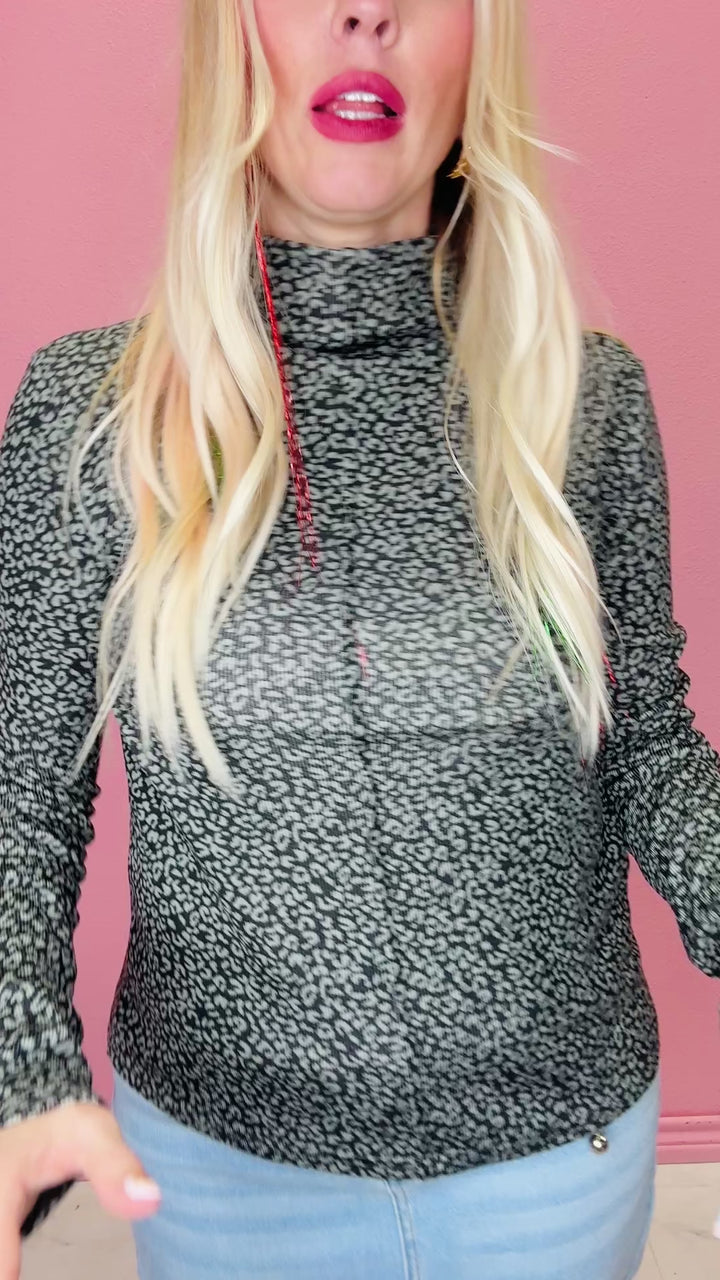 The Savannah Leopard Top