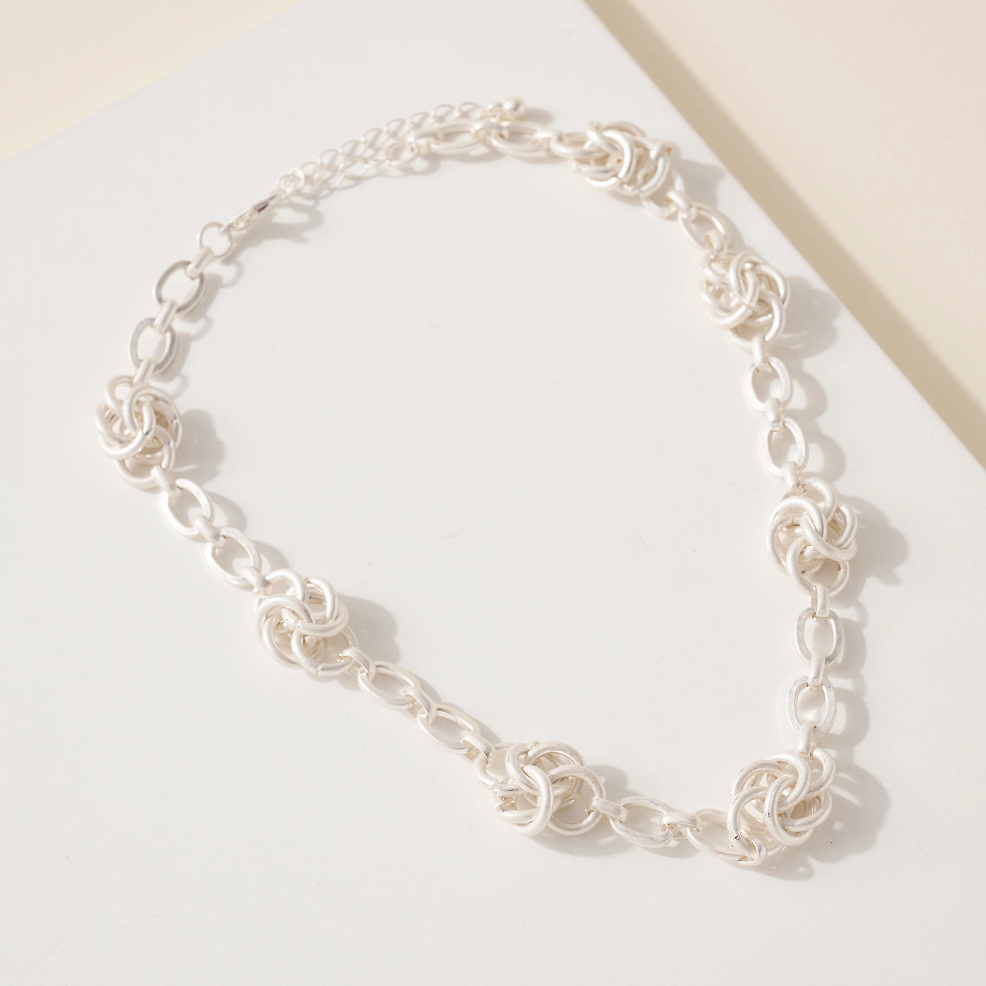 Metal Knot Chain Necklace// 2 COLORS