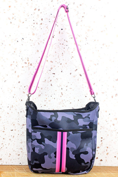 Wilder Camo Neoprene Crossbody Purse//2 Colors